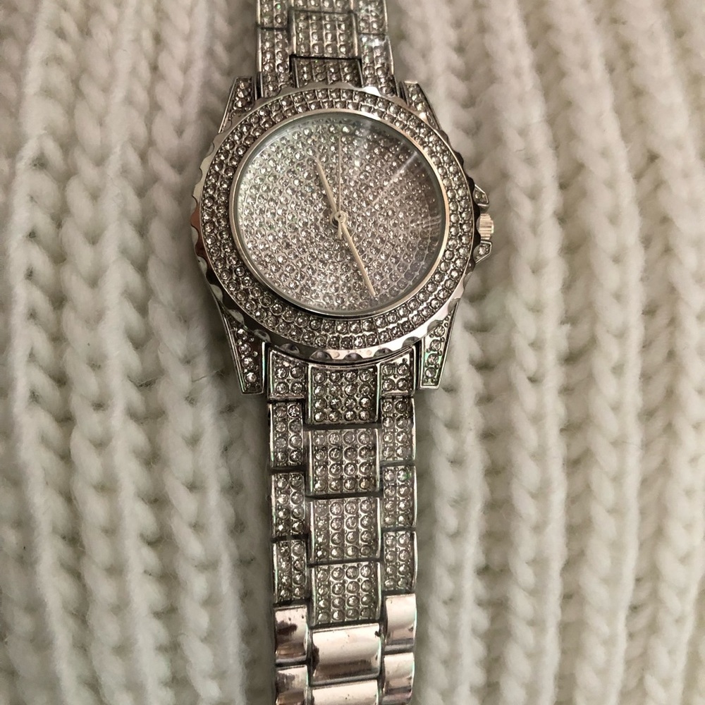 ⚜️WOMEN’S WATCH ✨⚜️